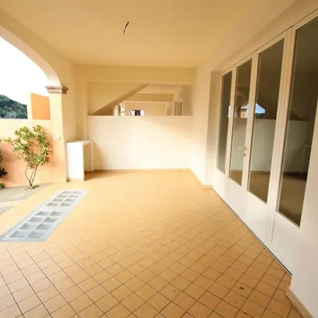 Holiday Nomina Apartment