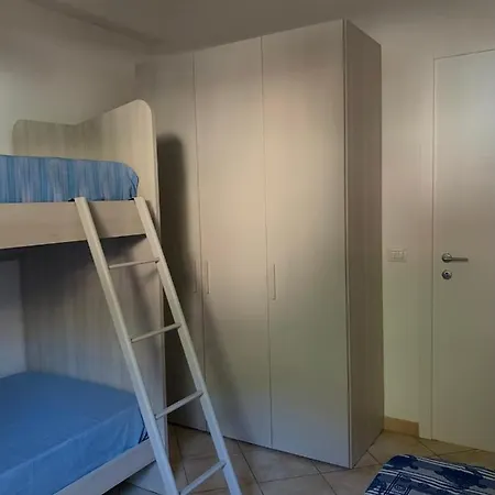 Holiday Nomina Apartment *
